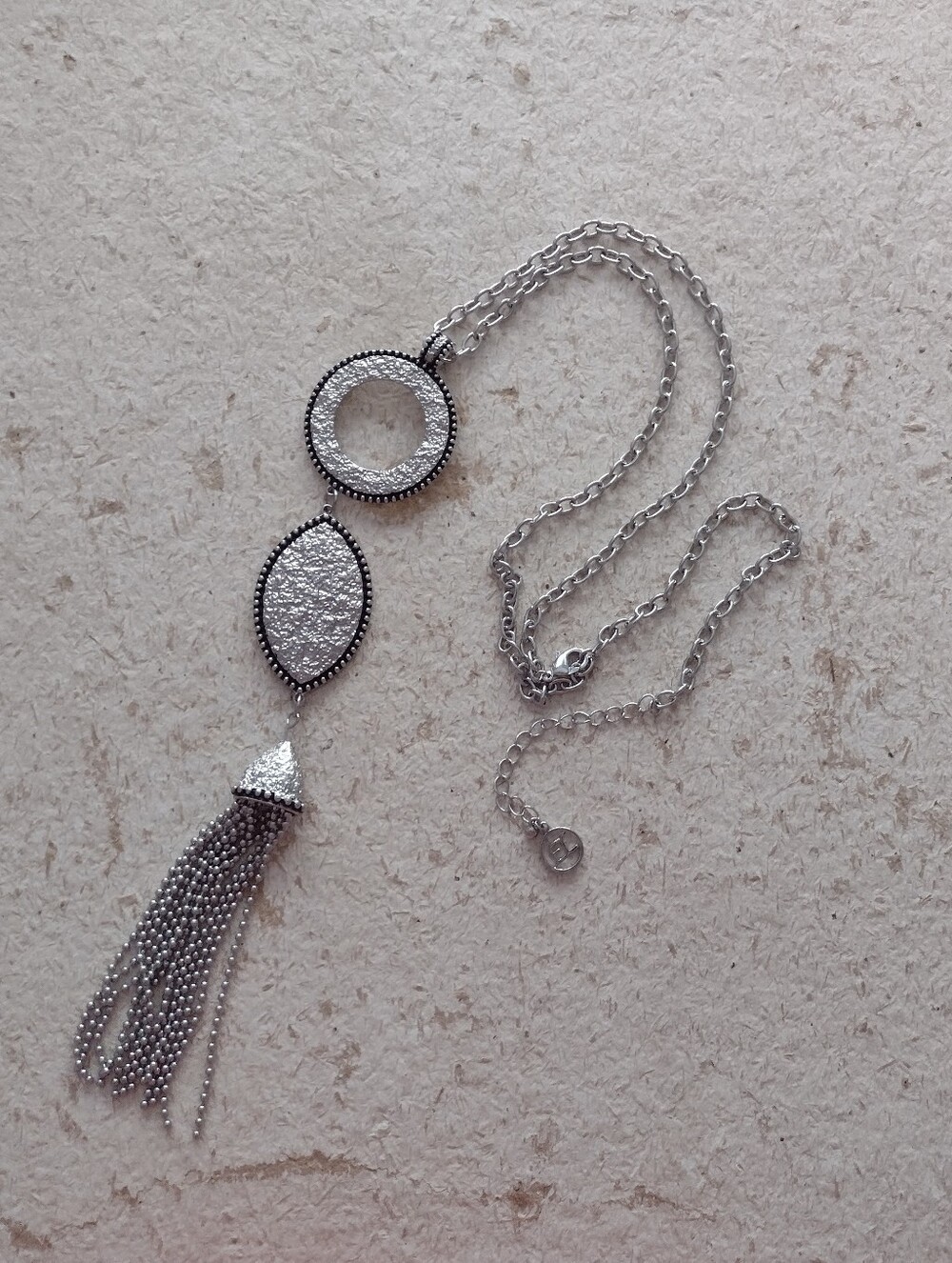 Necklace - Picture 2 of 9